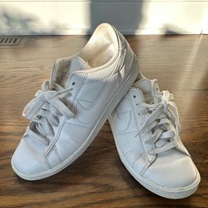 NIKE tennis Shoes Sneakers womens Size 8 US White 312498-129 White Leather